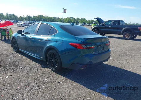 2025 Toyota Camry Xse/Xle/Le/Se z USA, uszkodzony, nr VIN 4T1DAACK3SU612752